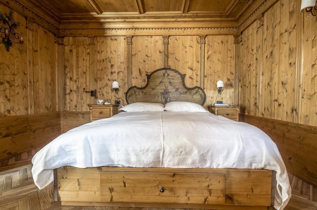 Camera Quadrupla Deluxe con Vista Montagna